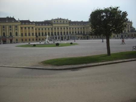Schonbrunn Palace - Empress Sisis former summer residence