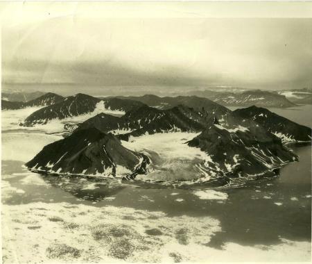 Greenland on way to U. K.